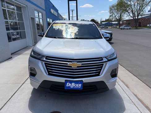 Used 2022 Chevrolet Traverse Premier w/ LPO, Floor Liner Package AWD/4WD image 7