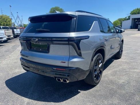 Used 2024 Chevrolet Traverse RS AWD/4WD image 5