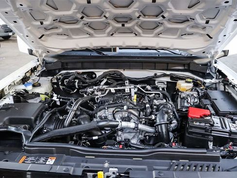 New 2025 Ford Bronco Outer Banks w/ Sasquatch Package image 29