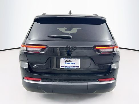 Used 2023 Jeep Grand Cherokee L Laredo RWD image 6