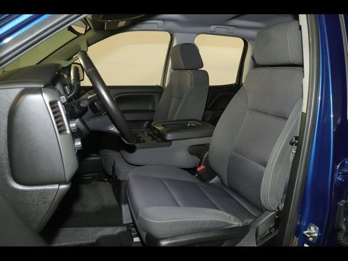 Used 2018 Chevrolet Silverado 1500 LT w/ All Star Edition image 22