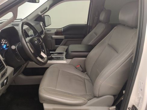 Used 2017 Ford F150 Lariat w/ Equipment Group 502A Luxury RWD image 17
