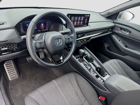 Used 2024 Honda Accord Sport image 7