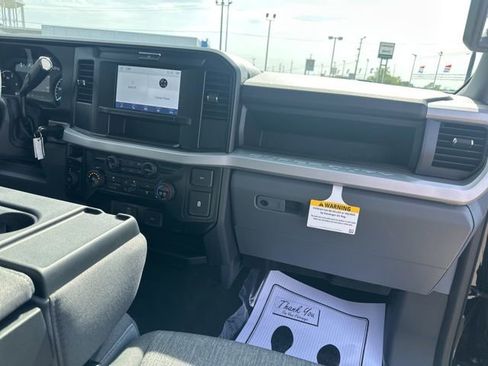 New 2026 Ford F250 XL w/ STX Appearance Package AWD/4WD image 11