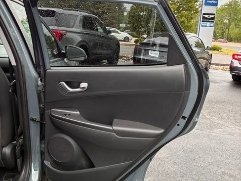 Used 2022 Hyundai Kona SEL w/ Convenience Package AWD/4WD image 47