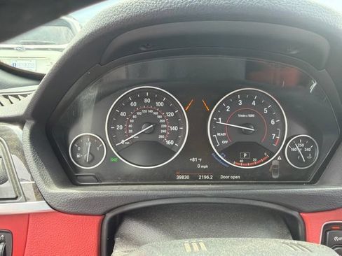 Used 2016 BMW 428i xDrive Convertible AWD/4WD image 3