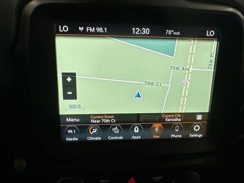 Used 2022 Jeep Renegade Limited AWD/4WD image 17