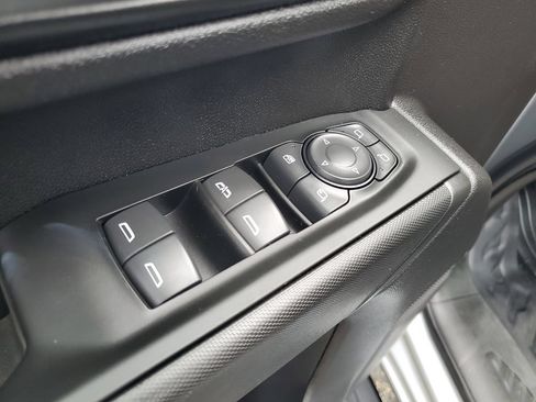 Used 2026 GMC Sierra 3500 Pro AWD/4WD image 9