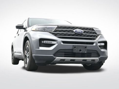 Used 2023 Ford Explorer XLT w/ Equipment Group 202A image 37