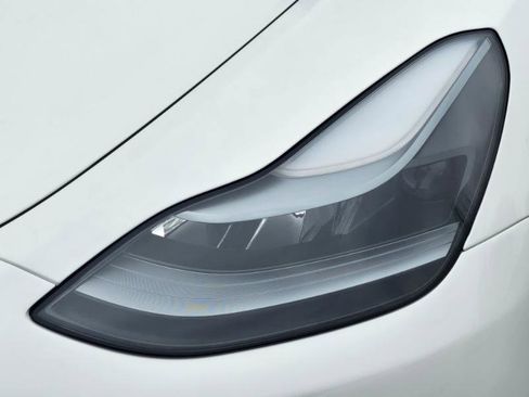 Used 2024 Tesla Model Y Long Range image 26