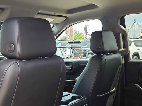 Used 2019 GMC Sierra 1500 SLT image 16