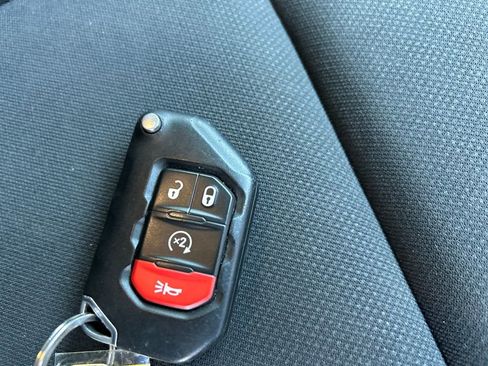 Used 2020 Jeep Wrangler Unlimited Sport S image 29