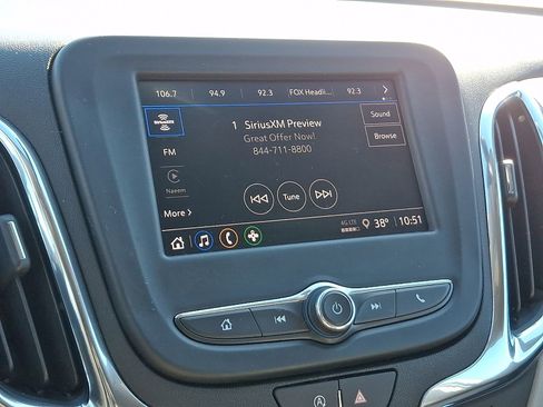 Used 2023 Chevrolet Equinox LS w/ LS Convenience Package image 17