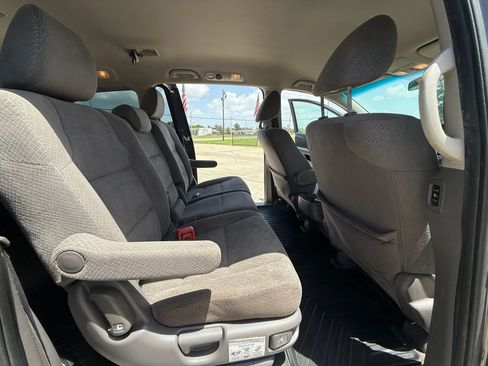 Used 2015 Honda Odyssey EX image 17