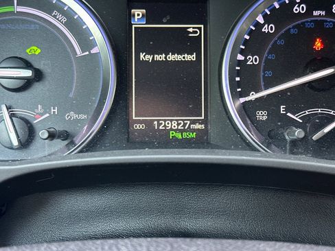 Used 2017 Toyota Highlander Limited Platinum AWD/4WD image 36
