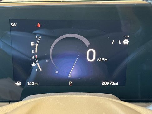 Certified 2025 Buick Envista Sport Touring FWD image 24