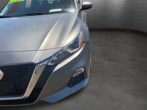 Used 2021 Nissan Altima 2.5 S FWD image 29