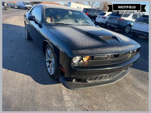 Used 2023 Dodge Challenger GT image 1