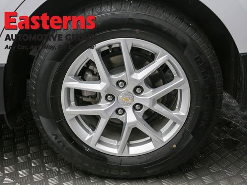 Used 2024 Chevrolet Equinox LS image 8