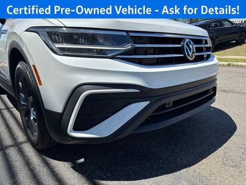 Certified 2023 Volkswagen Tiguan SE w/ Panoramic Sunroof Package AWD/4WD image 25