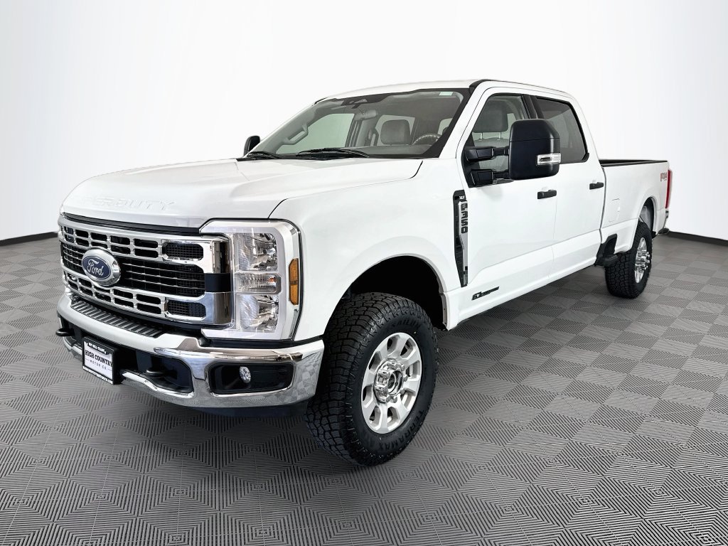 Used 2024 Ford F350 XLT w/ FX4 Off-Road Package AWD/4WD image 3