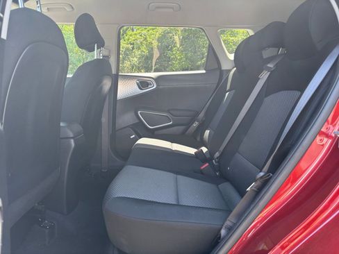 Used 2025 Kia Soul LX w/ LX Technology Package image 23