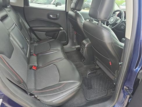 Used 2018 Jeep Compass Trailhawk w/ Cold Weather Group image 11