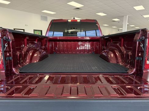 Used 2019 RAM 1500 Big Horn RWD image 9