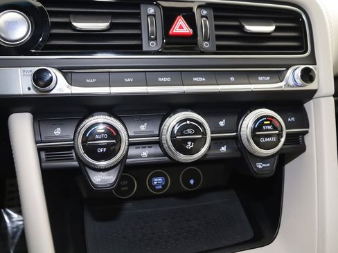 Used 2023 Genesis G70 2.0T w/ Sport Prestige Package image 32