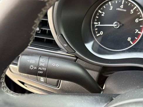 Used 2025 MAZDA MAZDA3 s image 24