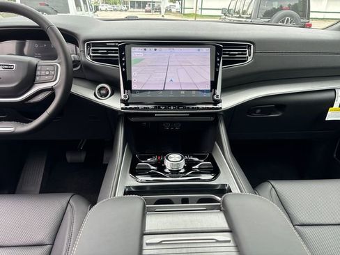 New 2026 Jeep Grand Wagoneer Limited AWD/4WD image 11