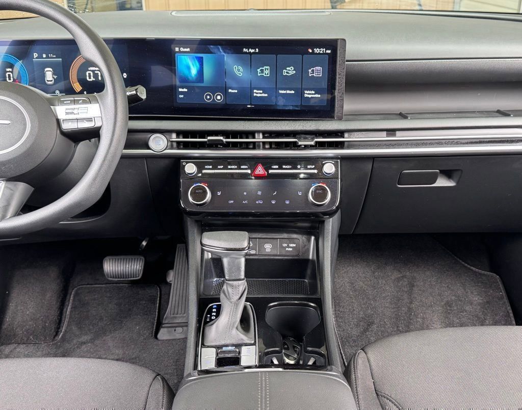 New 2026 Hyundai Tucson SEL Plus FWD image 3