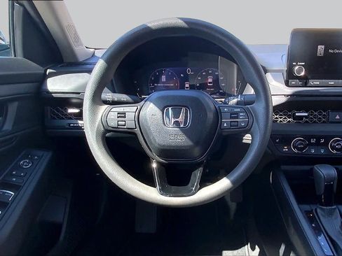Used 2025 Honda Accord SE image 5