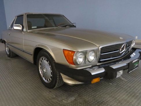 Used 1988 Mercedes-Benz 560 SL image 41