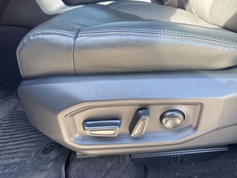 Used 2025 Toyota Tundra Limited image 22