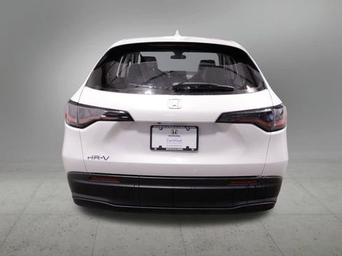 Certified 2025 Honda HR-V LX image 5