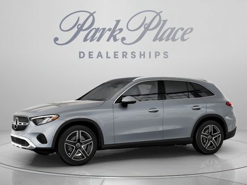 Used 2026 Mercedes-Benz GLC 300 image 3