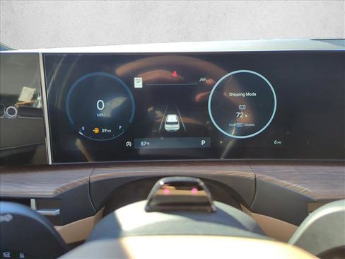 Used 2025 Hyundai Santa Fe Limited image 11