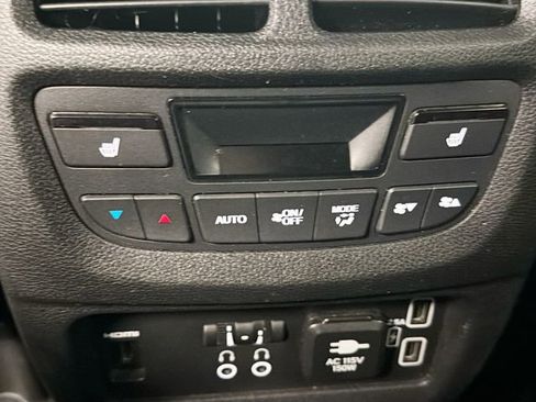 Used 2019 Honda Pilot Touring image 25