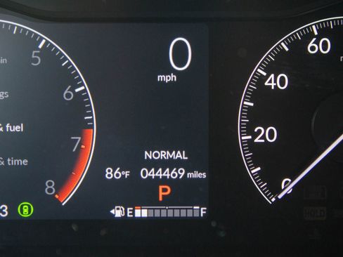 Certified 2023 Honda HR-V Sport image 33