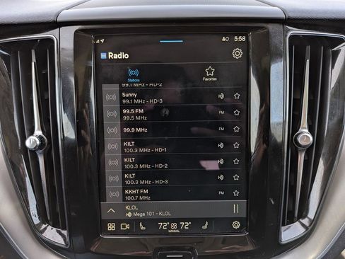 Used 2024 Volvo XC60 B5 Core image 19