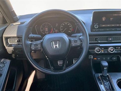 Used 2025 Honda Civic Sport image 5