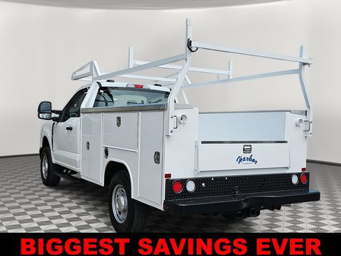 New 2025 Ford F250 XL w/ FX4 Off-Road Package image 5