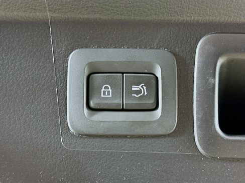 Used 2025 MAZDA CX-50 AWD 2.5 S w/ Premium Package image 29