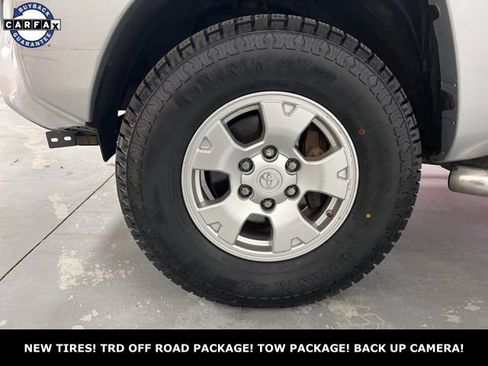 Used 2013 Toyota Tacoma 4x4 Double Cab w/ TRD Off-Road Pkg image 4