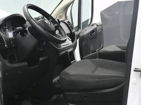 Used 2023 RAM ProMaster 2500 FWD image 26