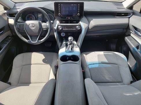 Used 2022 Toyota Venza LE image 21
