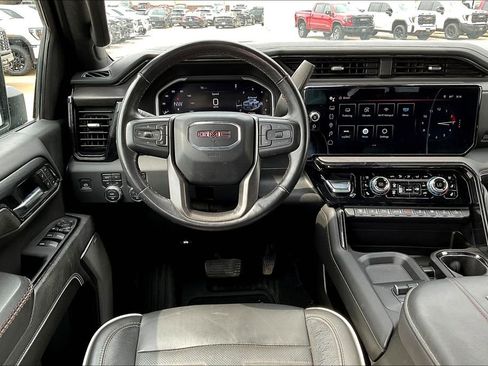 Used 2024 GMC Sierra 2500 AT4X image 7