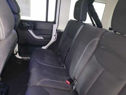 Used 2016 Jeep Wrangler Unlimited Sahara w/ Dual Top Group image 46