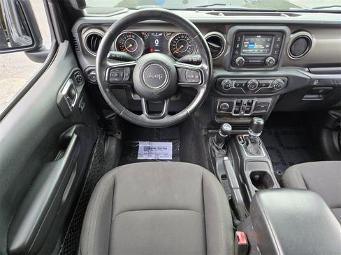 Used 2018 Jeep Wrangler Unlimited Sport S image 16